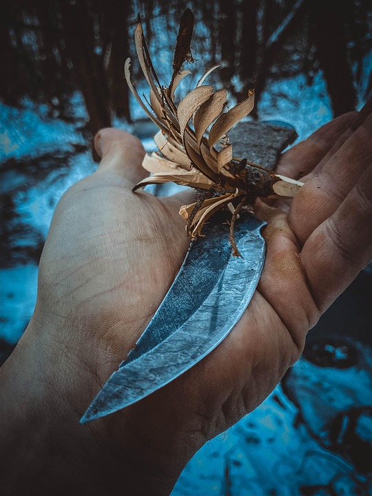 Cómo Hacer un Palo Emplumado para Bushcraft