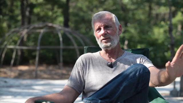 Tom Brown Jr., el rastreador que escuchaba a la Tierra