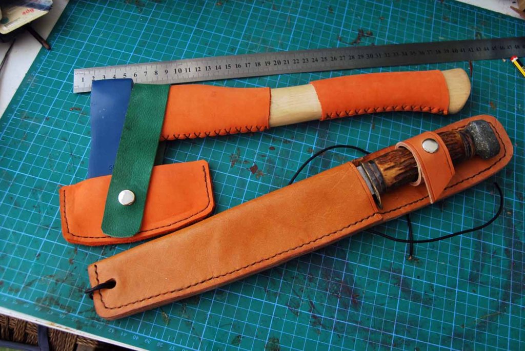 Funda de Cuchillo Artesanal en Cuero para cuchillo con Empuñadura de Asta de Ciervo