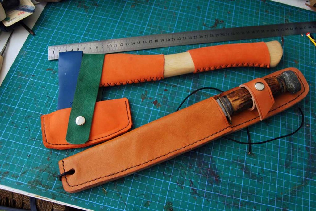 Funda de Cuchillo Artesanal en Cuero para cuchillo con Empuñadura de Asta de Ciervo