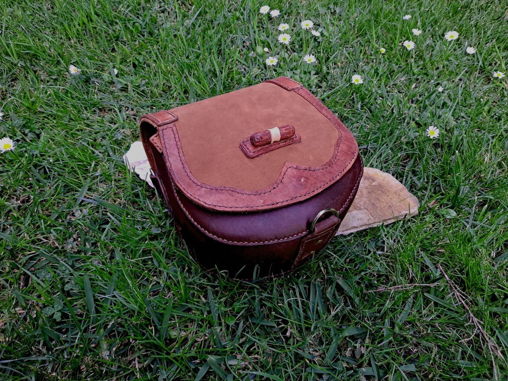 Bolsa de bushcraft / bolsa de cuero / artesanía tradicional / senderismo y acampada / bolsa de costado / bolsa de cinturón /
