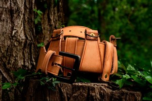 Barbarian Tradition: Maestría Artesanal en Cuero