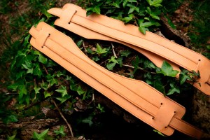 Cinturón de carga para bushcraft con tirantes de soporte
