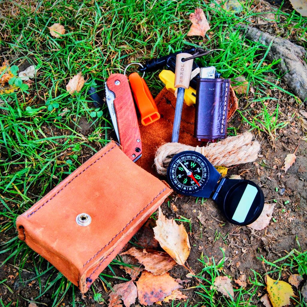 Bolsa de bushcraft / Bolsa de cinturon/Bolsa de cuero hecha a mano / Bolsa de camping/ Bolsa de forrajear / Pouch bushcraft/ Riñonera