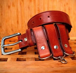 Barbarian Tradition: Maestría Artesanal en Cuero