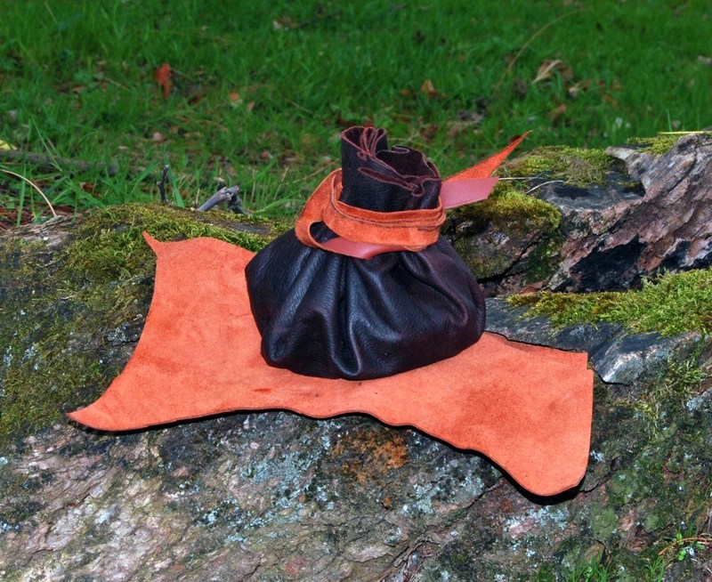 bolsa rústica y tradicional para yesca