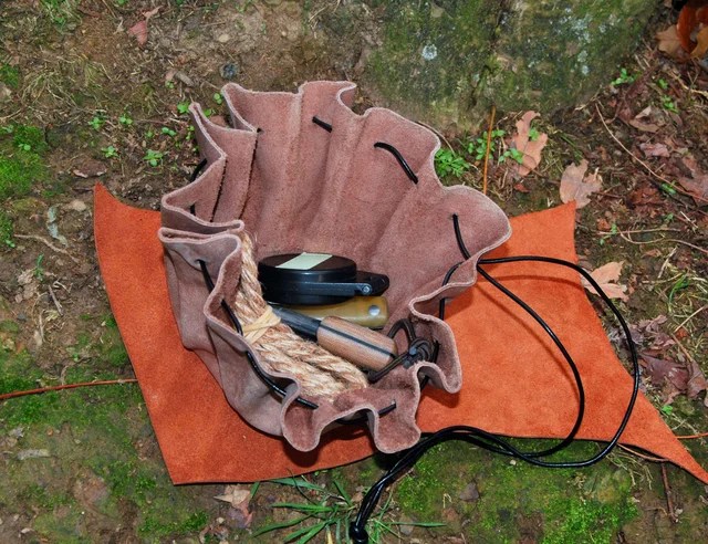 Bolsa rústica y tradicional para yesca