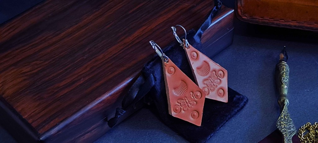 Colección: El Oráculo de la Tierra – Relieve Ancestral Mod. 8