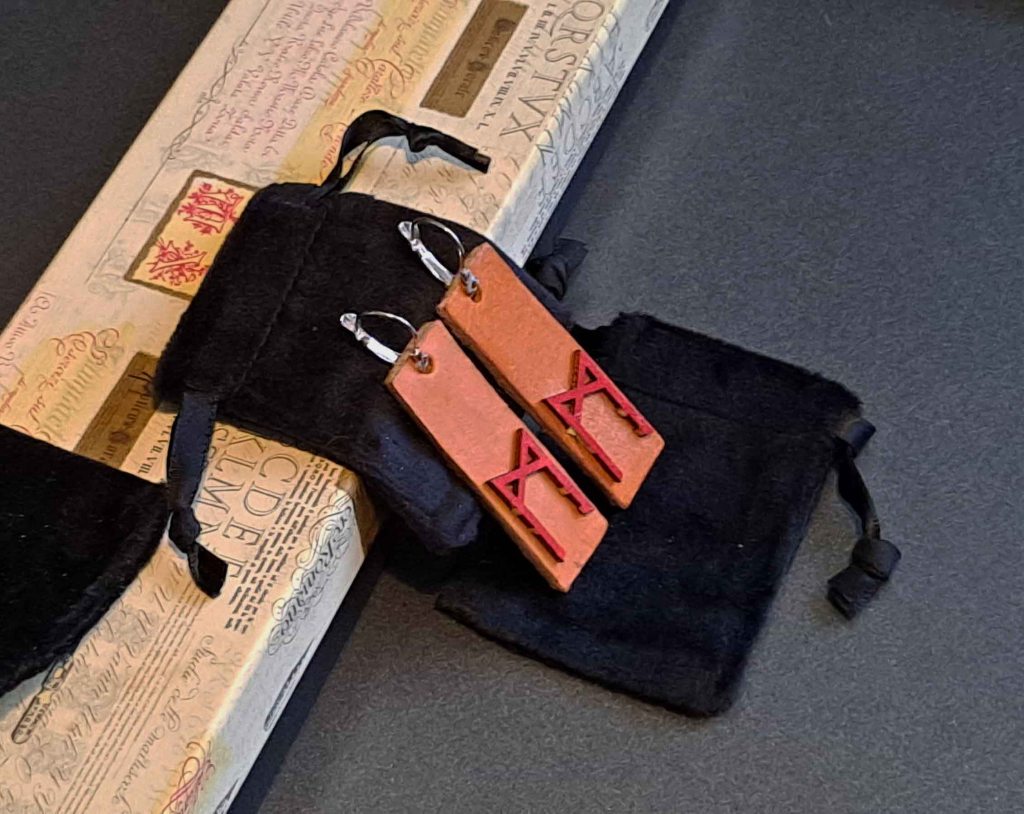 Pendientes, Madera y cuero natural, artesanía, hecho a mano. Colección El oráculo del Aire Mod.3