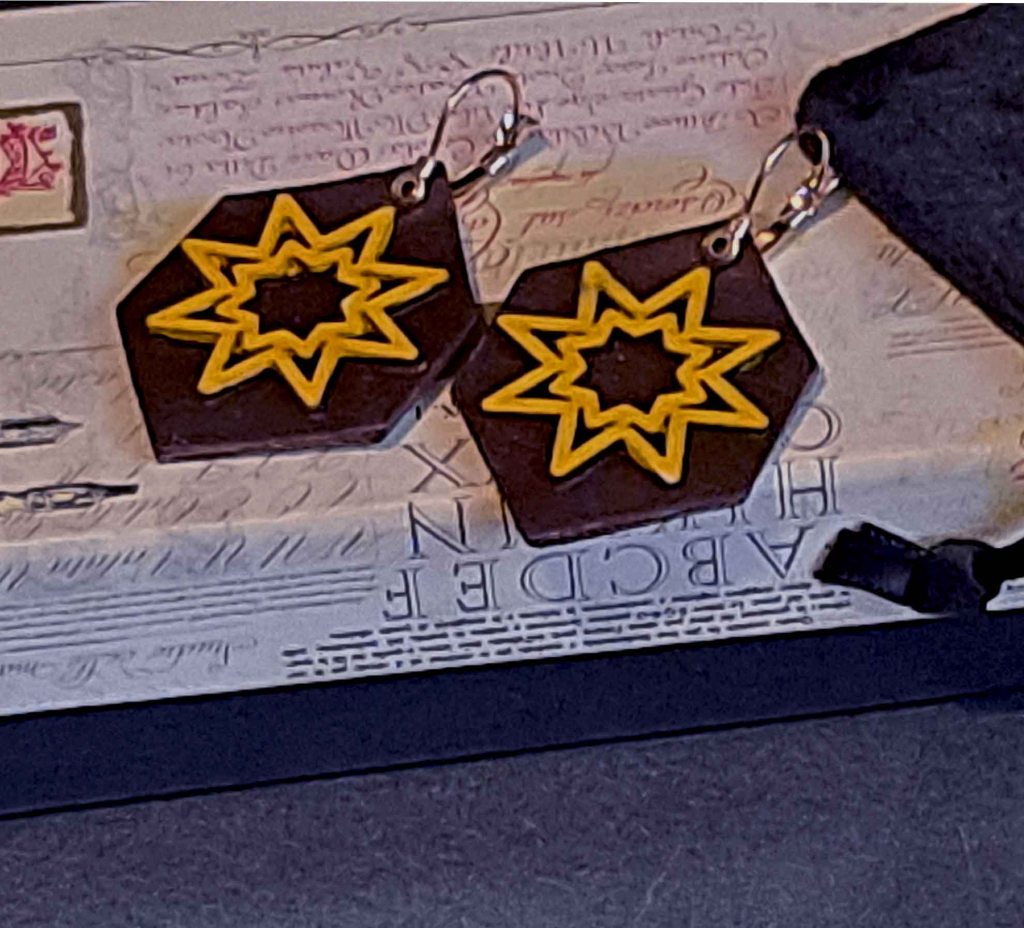 Pendientes, Madera y cuero natural, artesanía, hecho a mano. Colección El oráculo del Aire Mod. 7