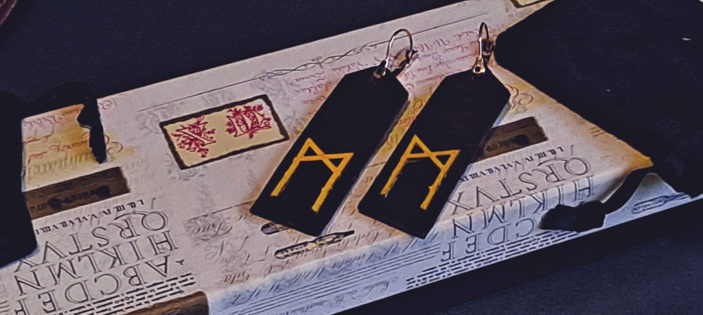 Pendientes, Madera y cuero natural, artesanía, hecho a mano. Colección El oráculo del Aire Mod. 8