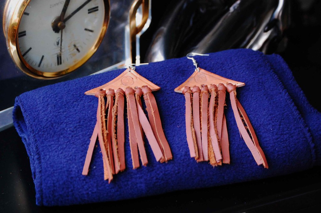 Pendientes Modelo 02-Modelo Aire-Colección Bosquejo