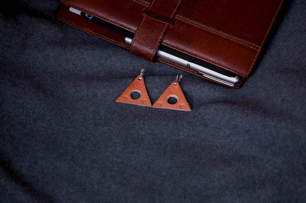 Colección: El Oráculo de la Tierra – Relieve Ancestral Mod. 10