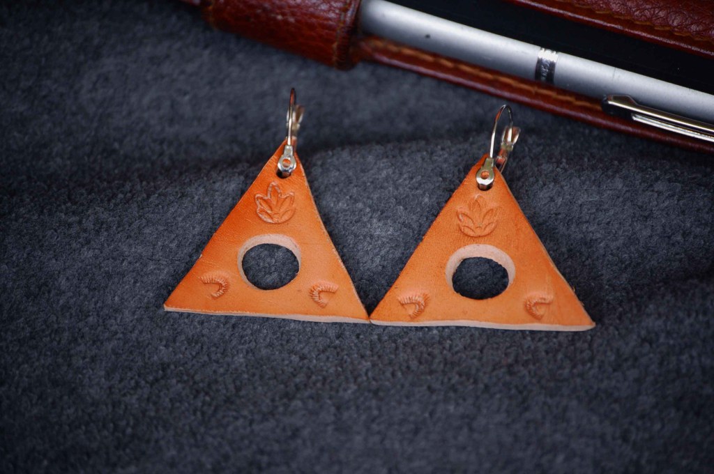 Colección: El Oráculo de la Tierra – Relieve Ancestral Mod. 10