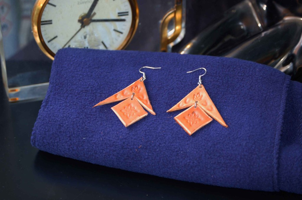 Pendientes - Modelo 01 – Formas - Colección Bosquejo.