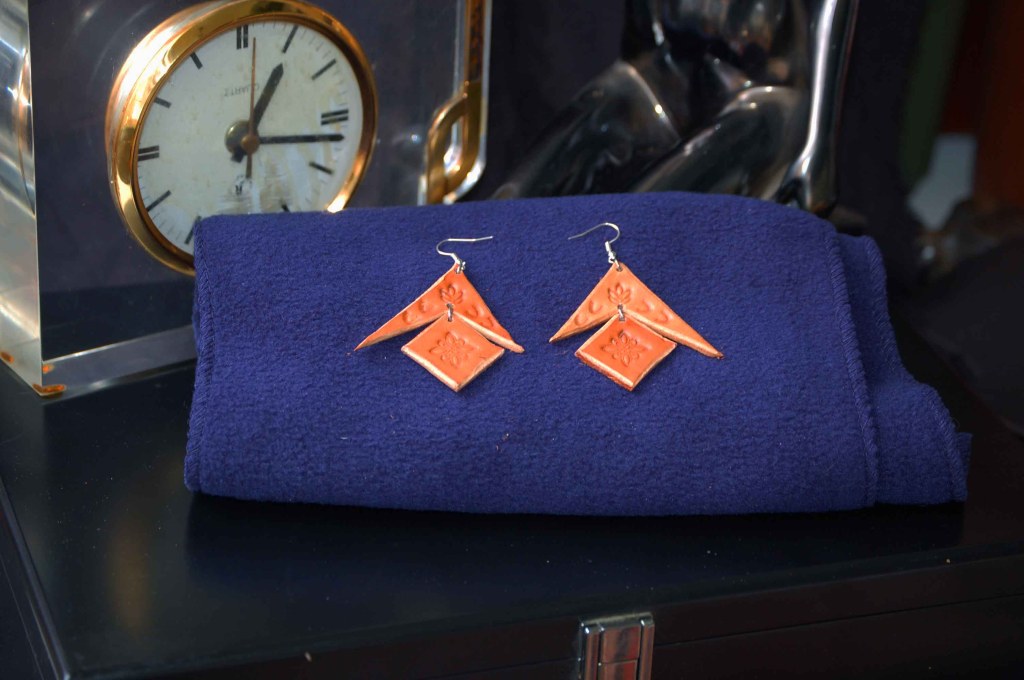 Pendientes - Modelo 01 – Formas - Colección Bosquejo.