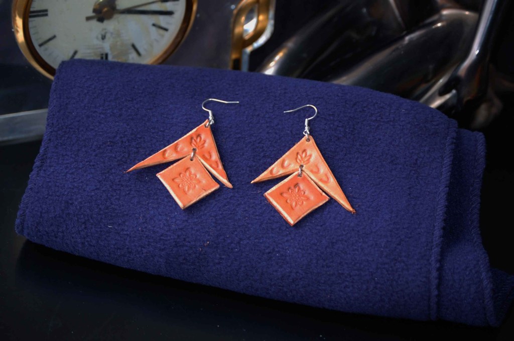 Pendientes - Modelo 01 – Formas - Colección Bosquejo.