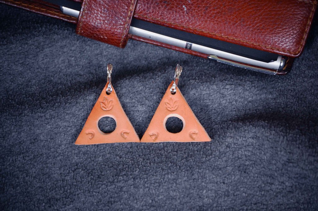 Colección: El Oráculo de la Tierra – Relieve Ancestral Mod. 10