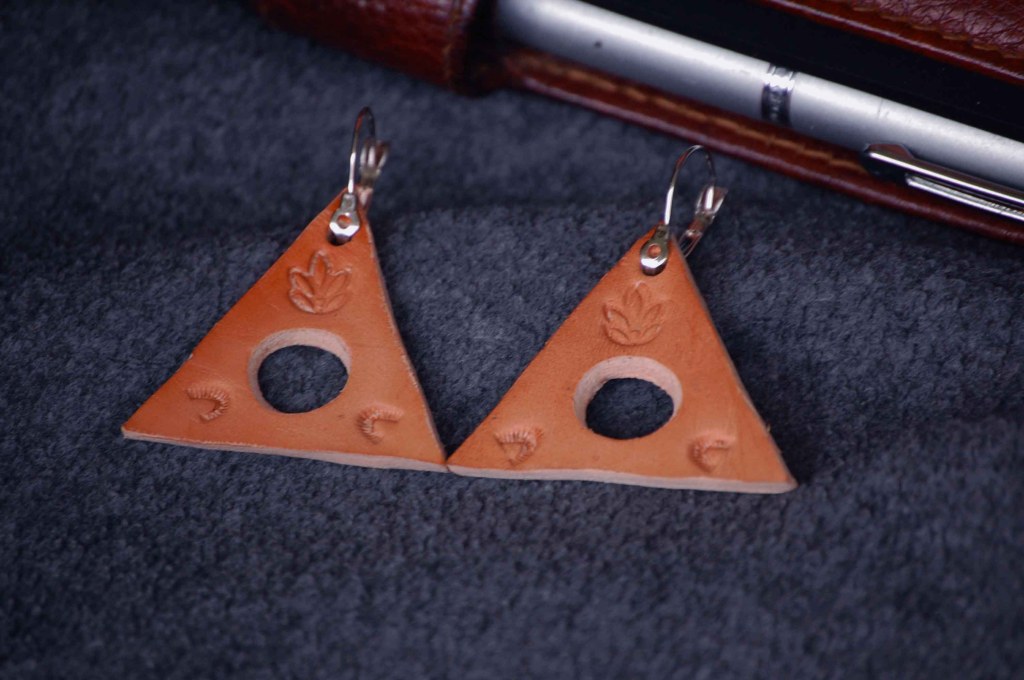 Colección: El Oráculo de la Tierra – Relieve Ancestral Mod. 10